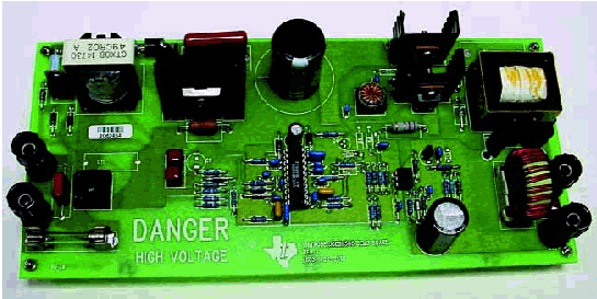 Внешний вид UCC38500EVM